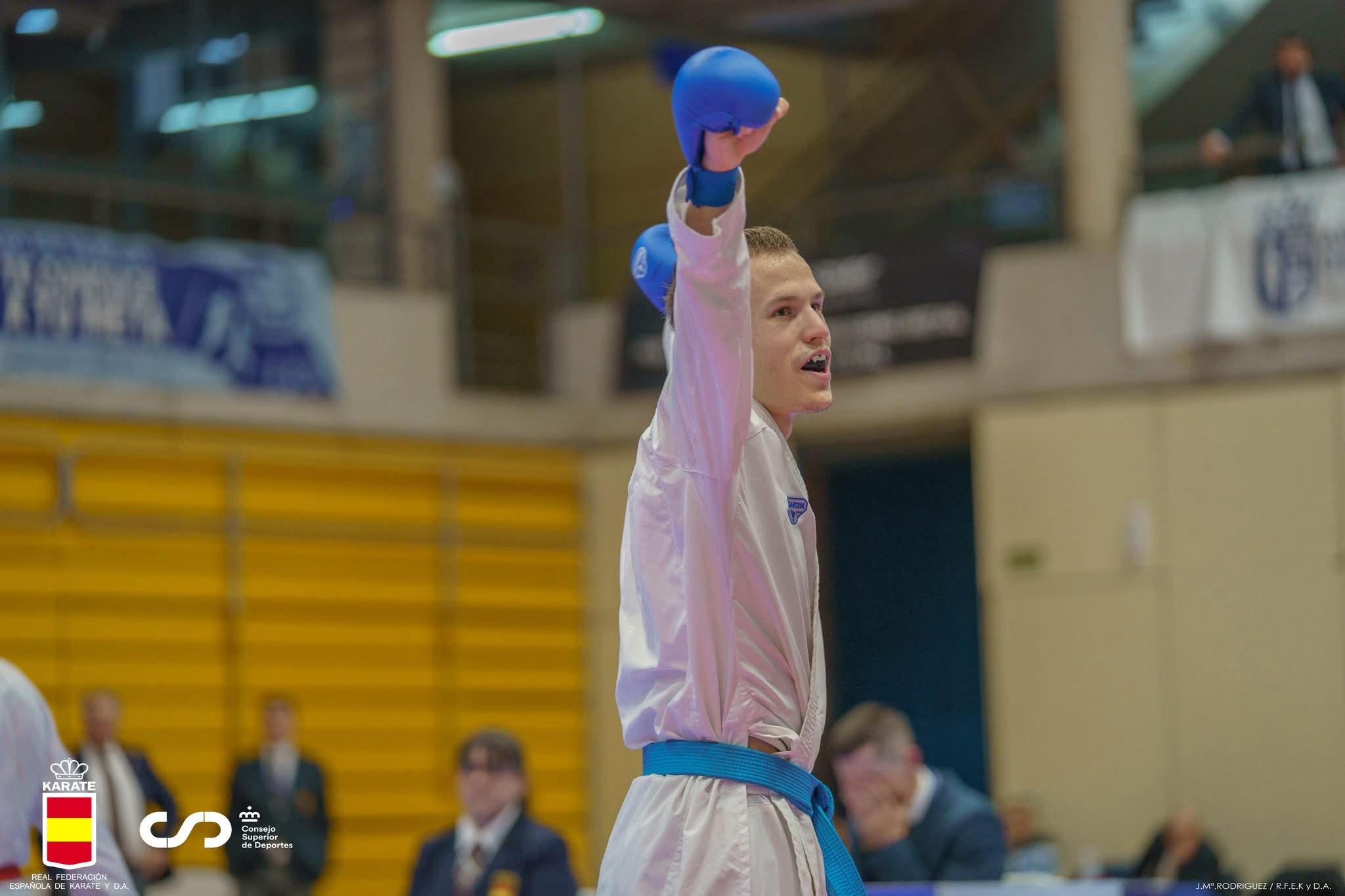 ¡Urko Primicia, campeón de España Sénior; y el equipo de kata, logra el bronce!